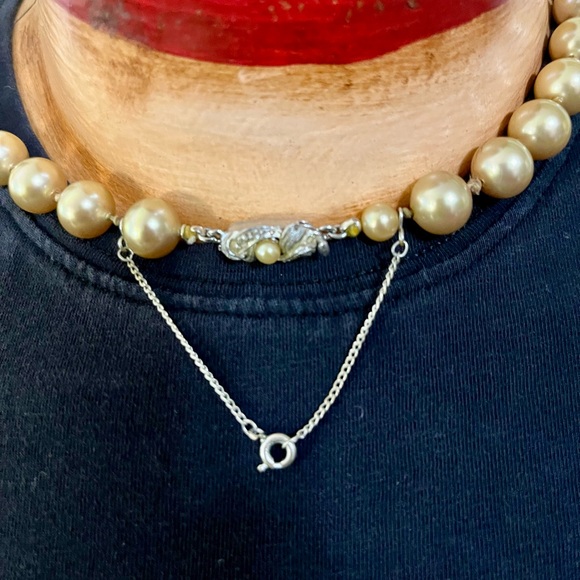 Antique high quality 10 mm cultured pearls. 14k gold. 12” Champagne colour. - Picture 2 of 7
